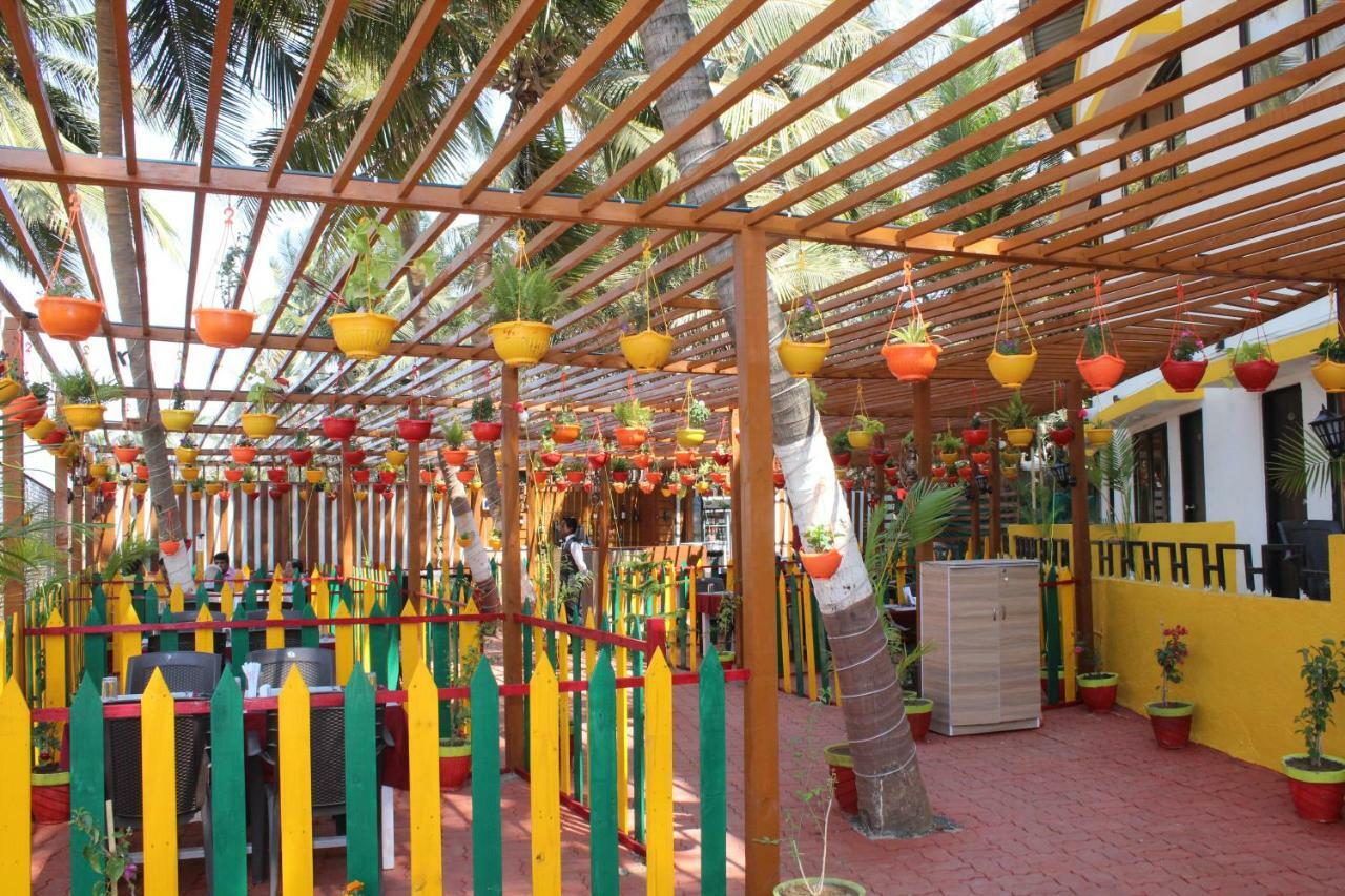 Hotel Sea Rock Villa Daman Exterior photo