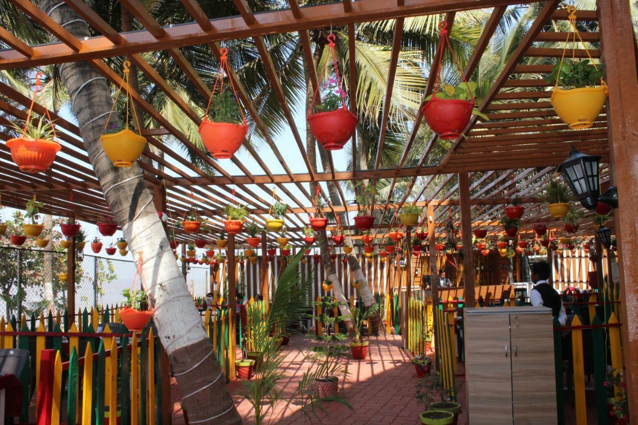 Hotel Sea Rock Villa Daman Exterior photo